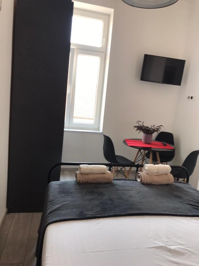 Studio Apartmani Paola Rijeka Eksteriør billede