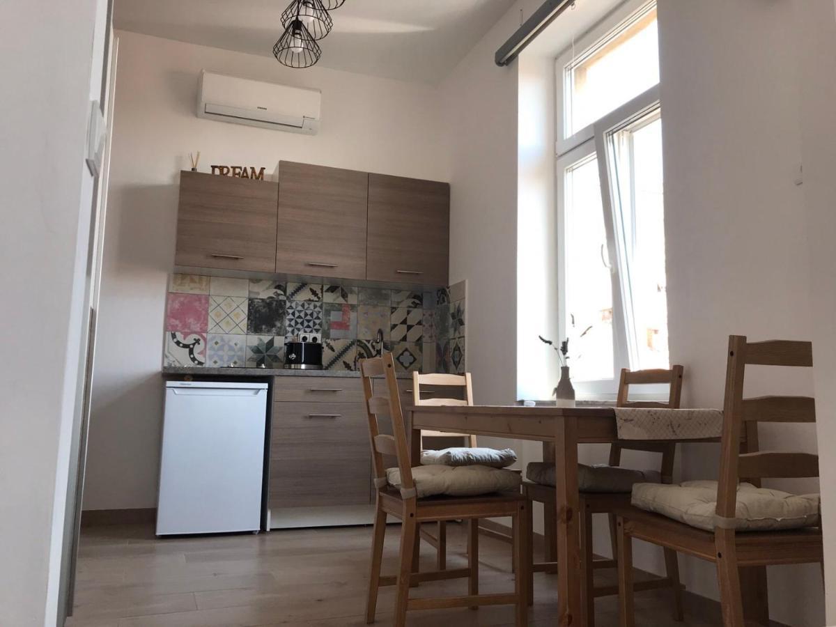 Studio Apartmani Paola Rijeka Eksteriør billede
